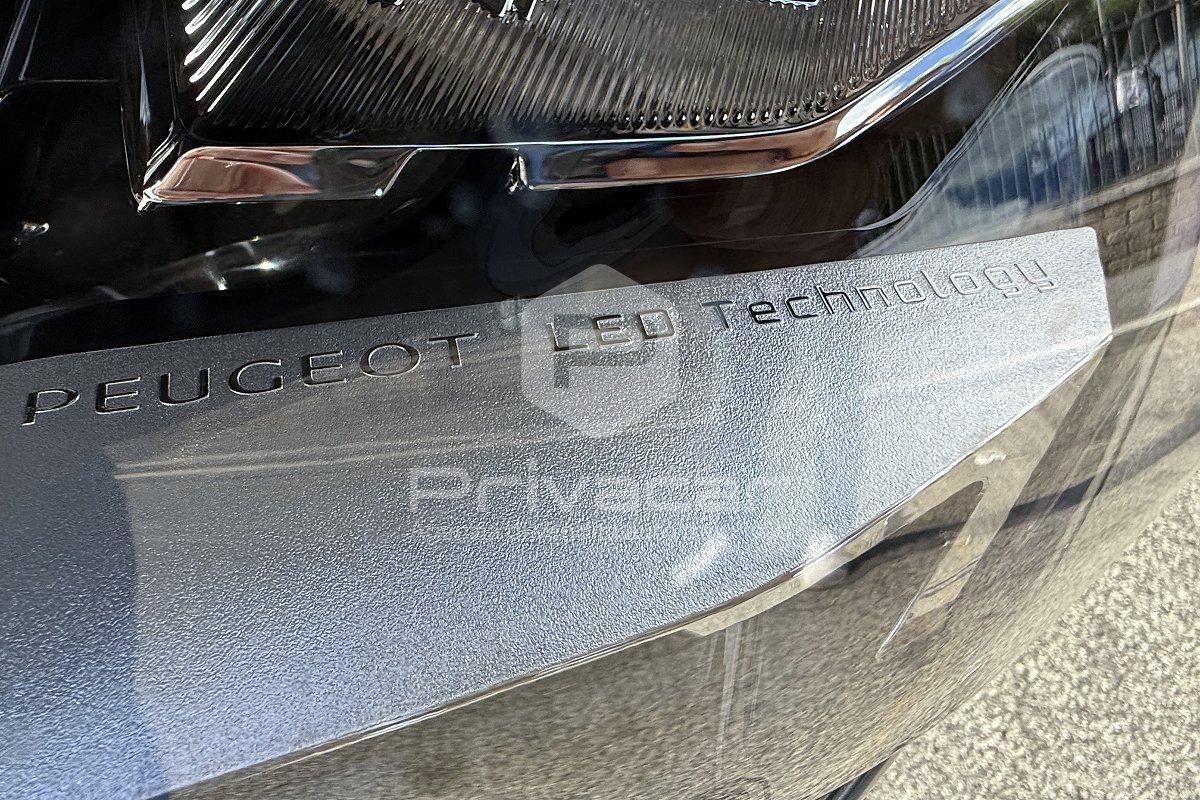 PEUGEOT 3008 BlueHDi 130 S&S EAT8 Active Business