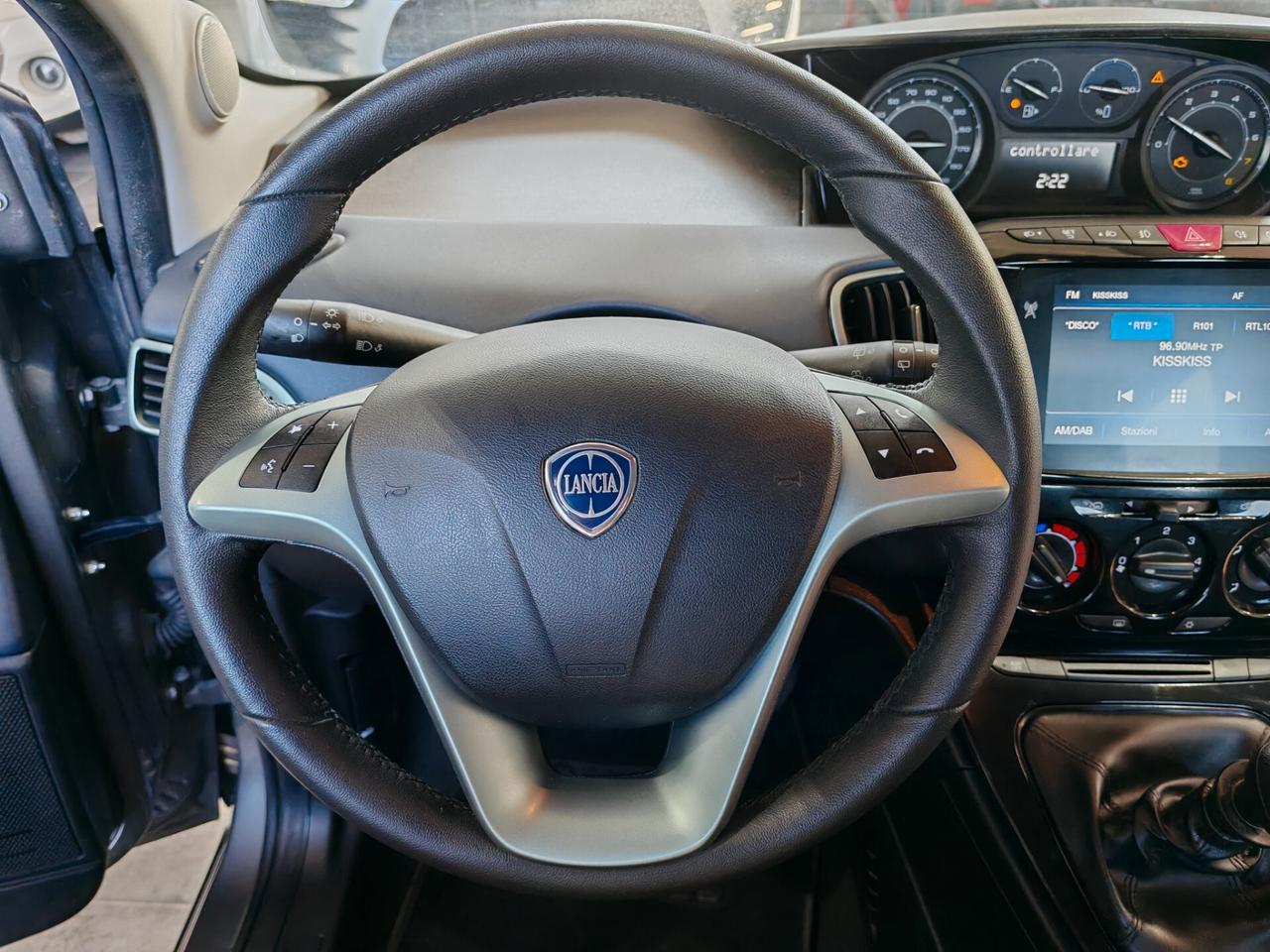 Lancia Ypsilon 1.0 FireFly Hybrid Gold