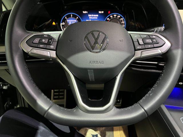 VOLKSWAGEN Golf 2.0TDI 150CV DSG MOVE Style 18 R-LINE /TETTO/LED