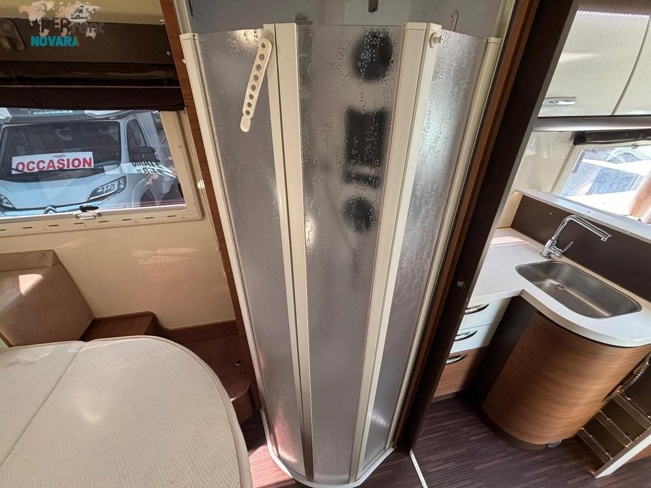 ELNAGH MAGNUM 81G - motorhome con letto nautico in coda e maxi garage