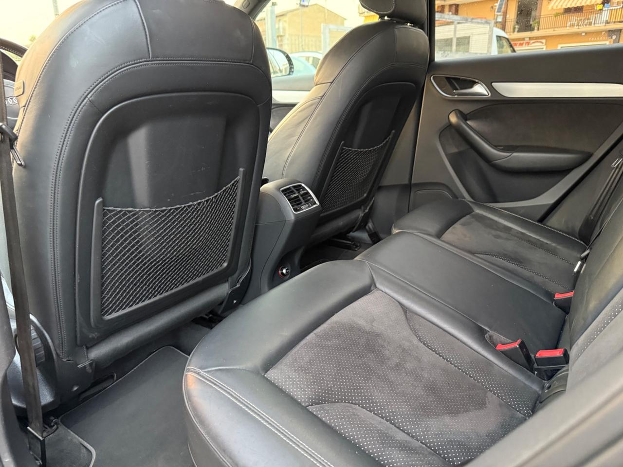 Audi Q3 2.0 TDI 150 CV S tronic S-lline
