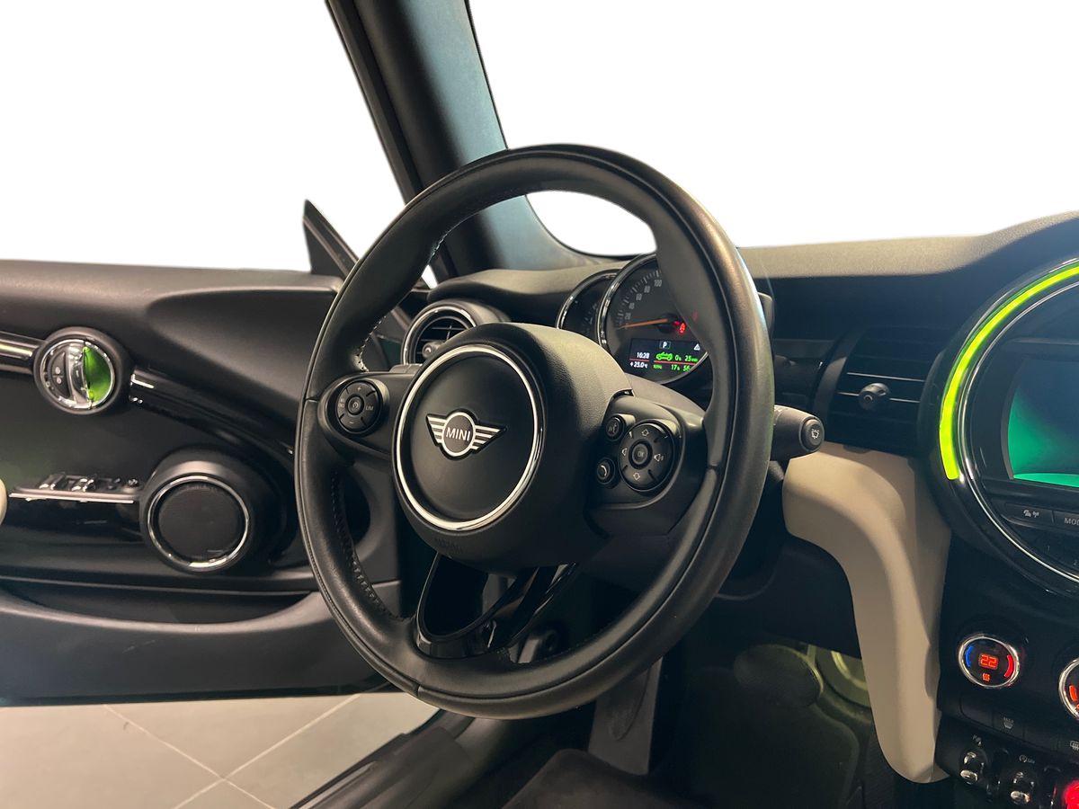 MINI Mini IV F57 2018 Cabrio - Mini Cabrio 1.5 Cooper D Boost auto