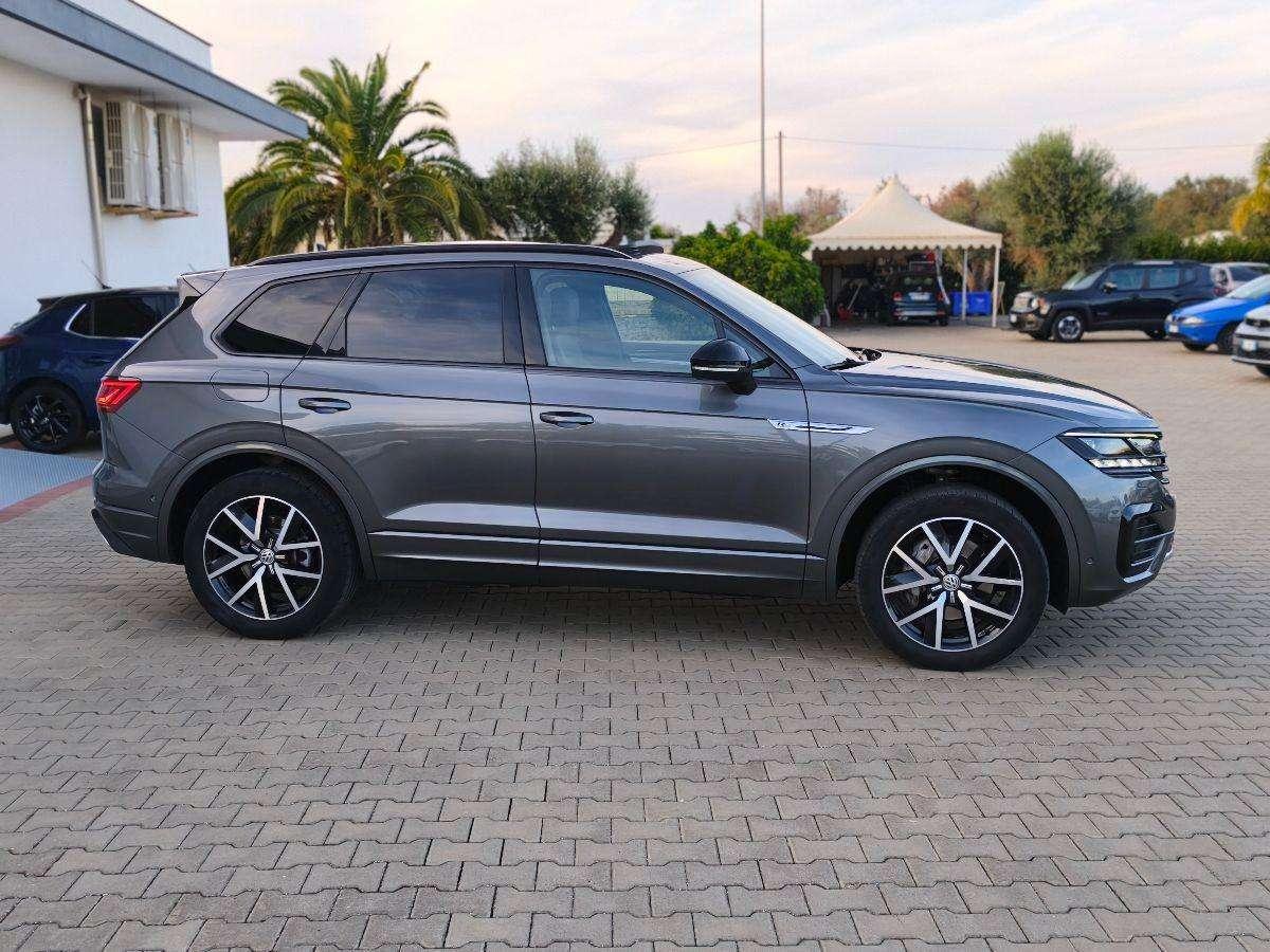 Volkswagen Touareg 3.0 TDI R-LINE Tetto Pelle Led Luci Ambient