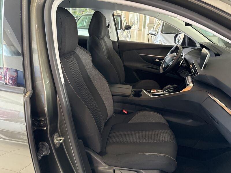 Peugeot 3008 BlueHDi 130 EAT8 S&S Business