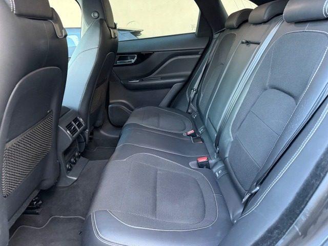 JAGUAR F-Pace 2.0 D 240 CV AWD aut. R-Sport