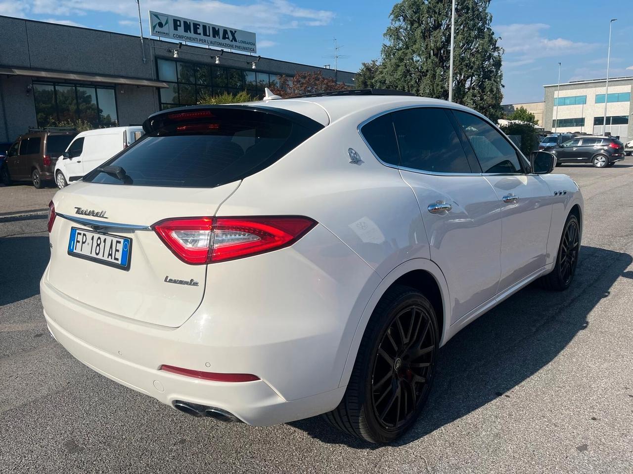 Maserati Levante V6 Diesel 275 CV AWD