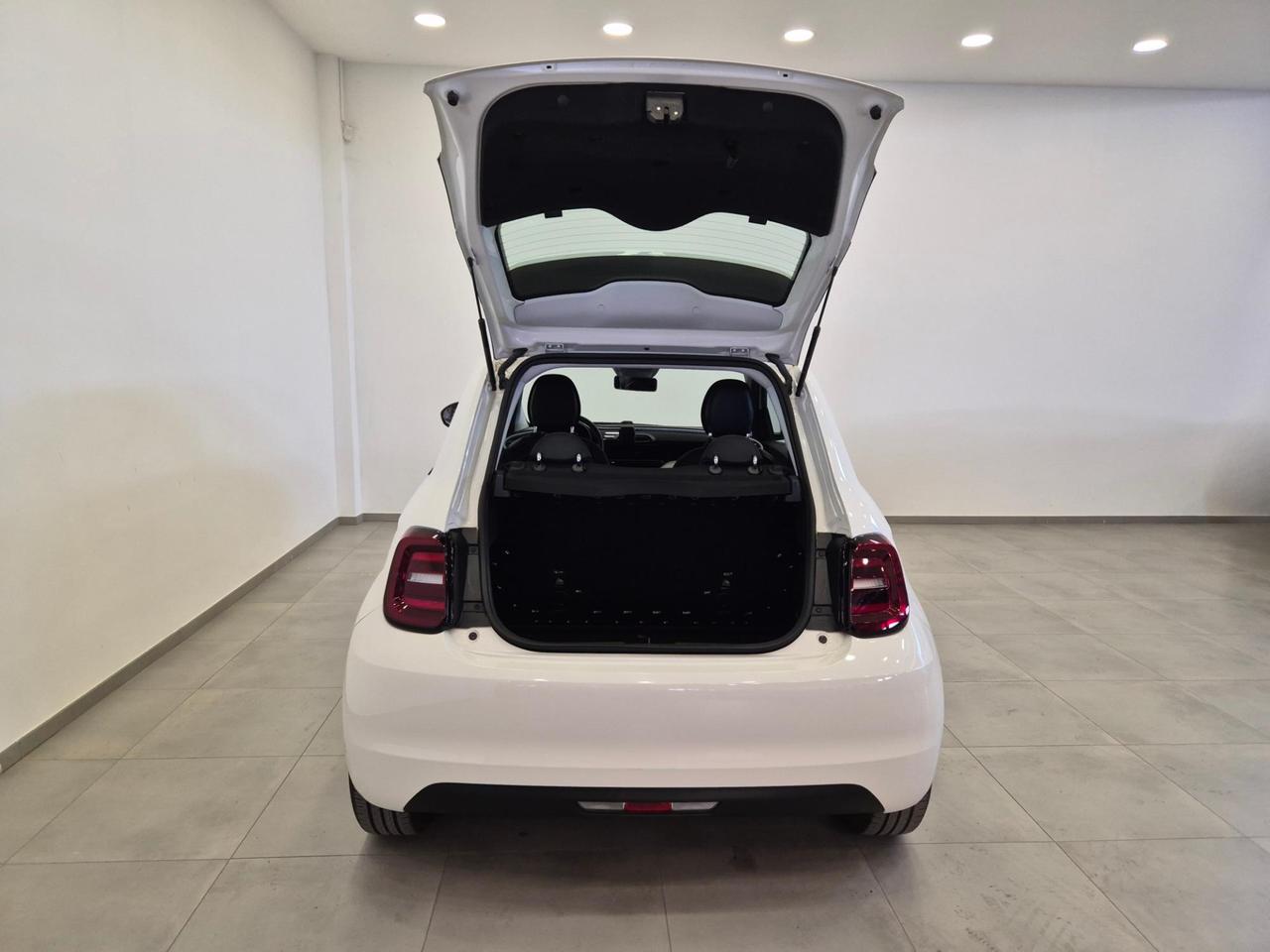 FIAT 500e 23,8 kWh Action IN PROMO