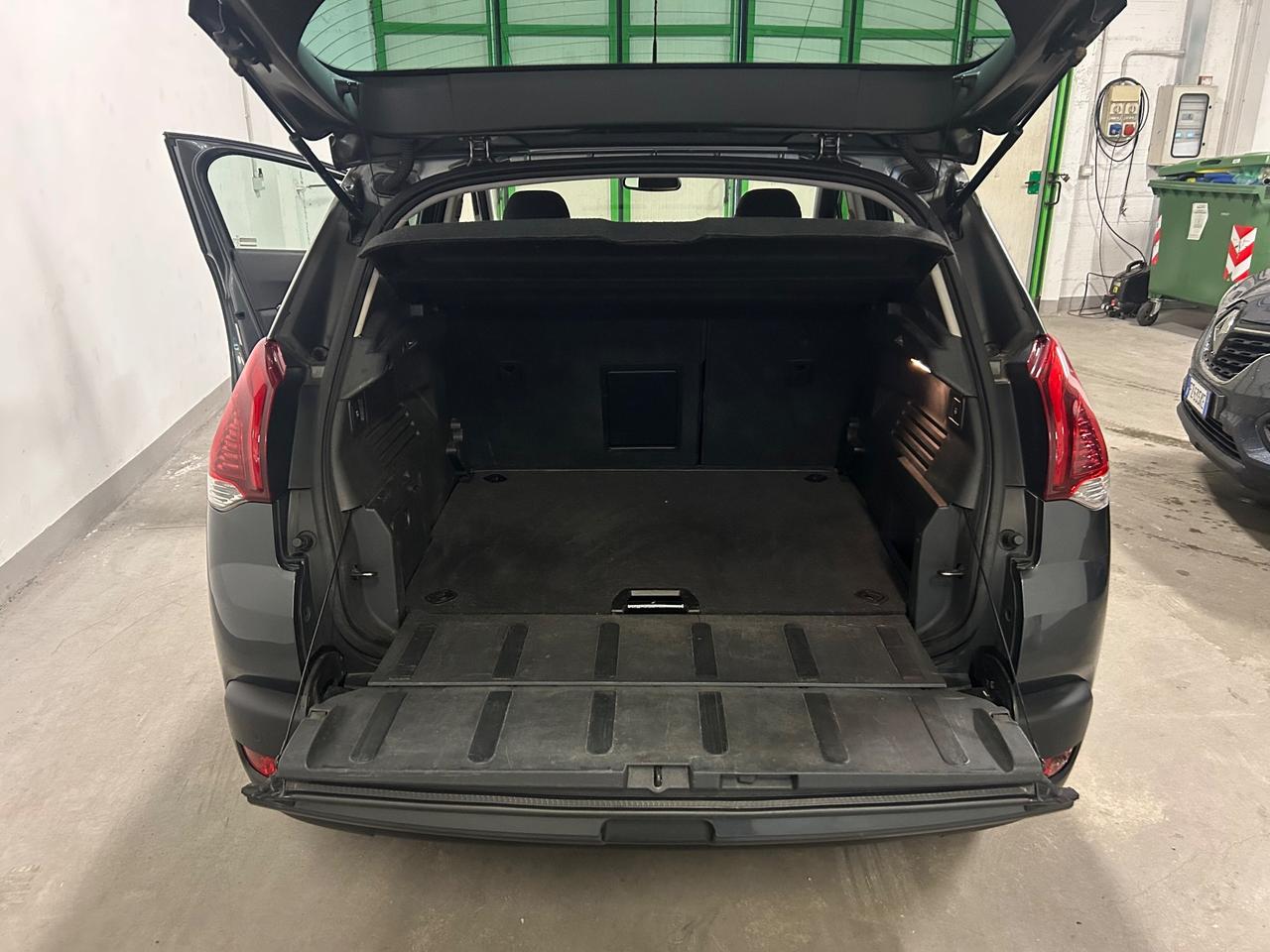 Peugeot 3008 1.6 e-HDi 115CV ETG6 Stop&Start Business