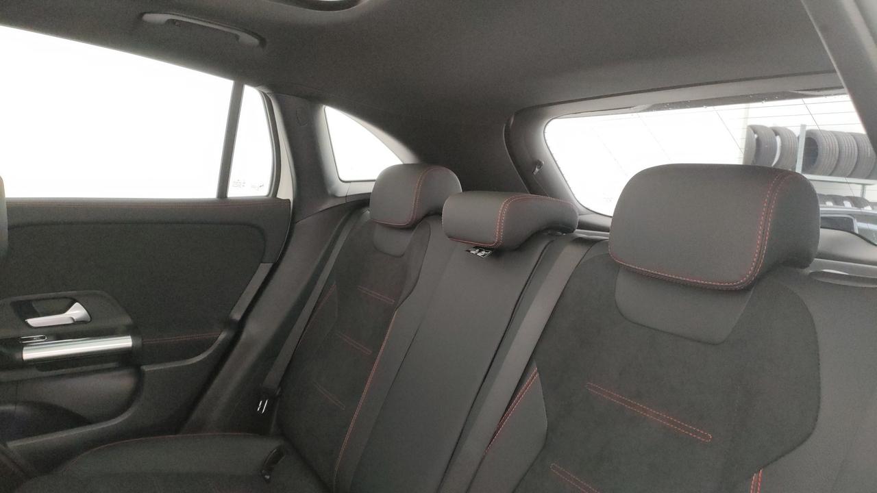 Mercedes-Benz GLA 200 d automatic