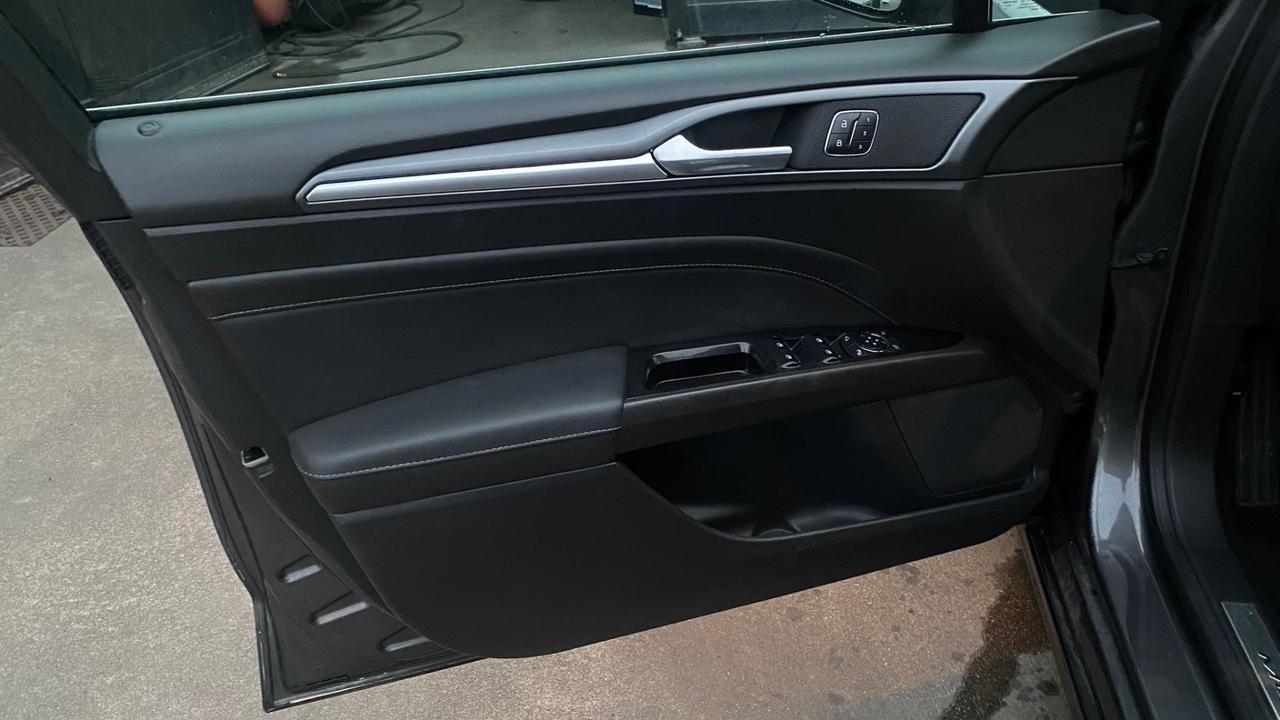 Ford Mondeo 2.0 TDCi 150 CV S&S Powershift Station Wagon Titanium