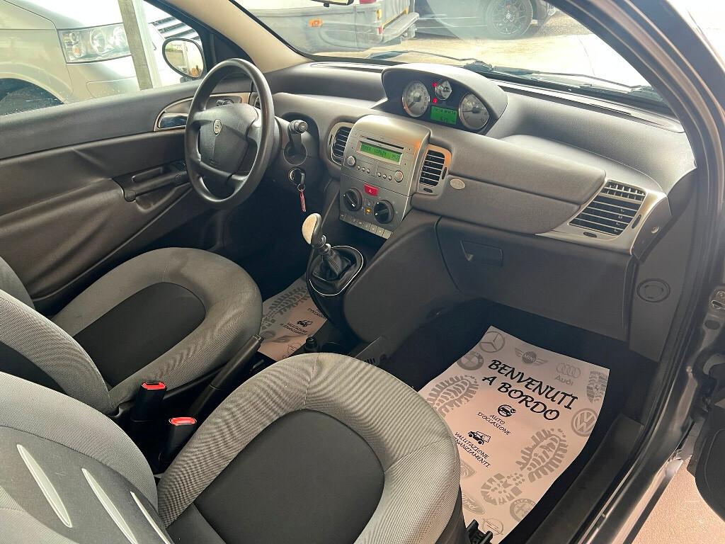 Lancia Ypsilon Oro 1.2 60 CV