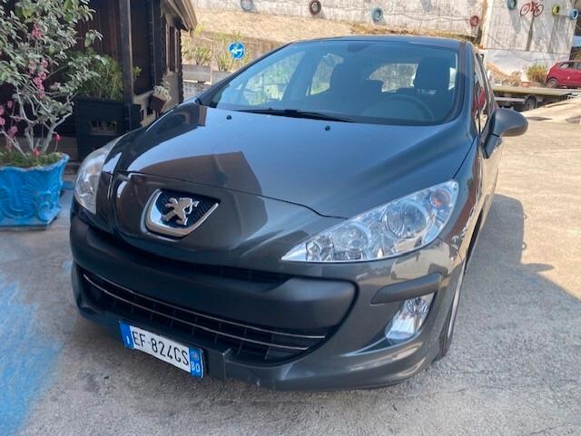 Peugeot 308 1.6 8V HDi 112CV 5p. Premium