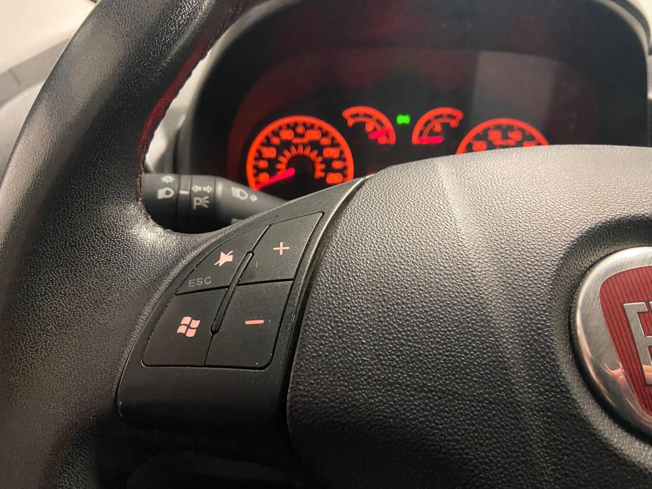 Fiat Qubo 1.3 MJT 75 CV Trekking