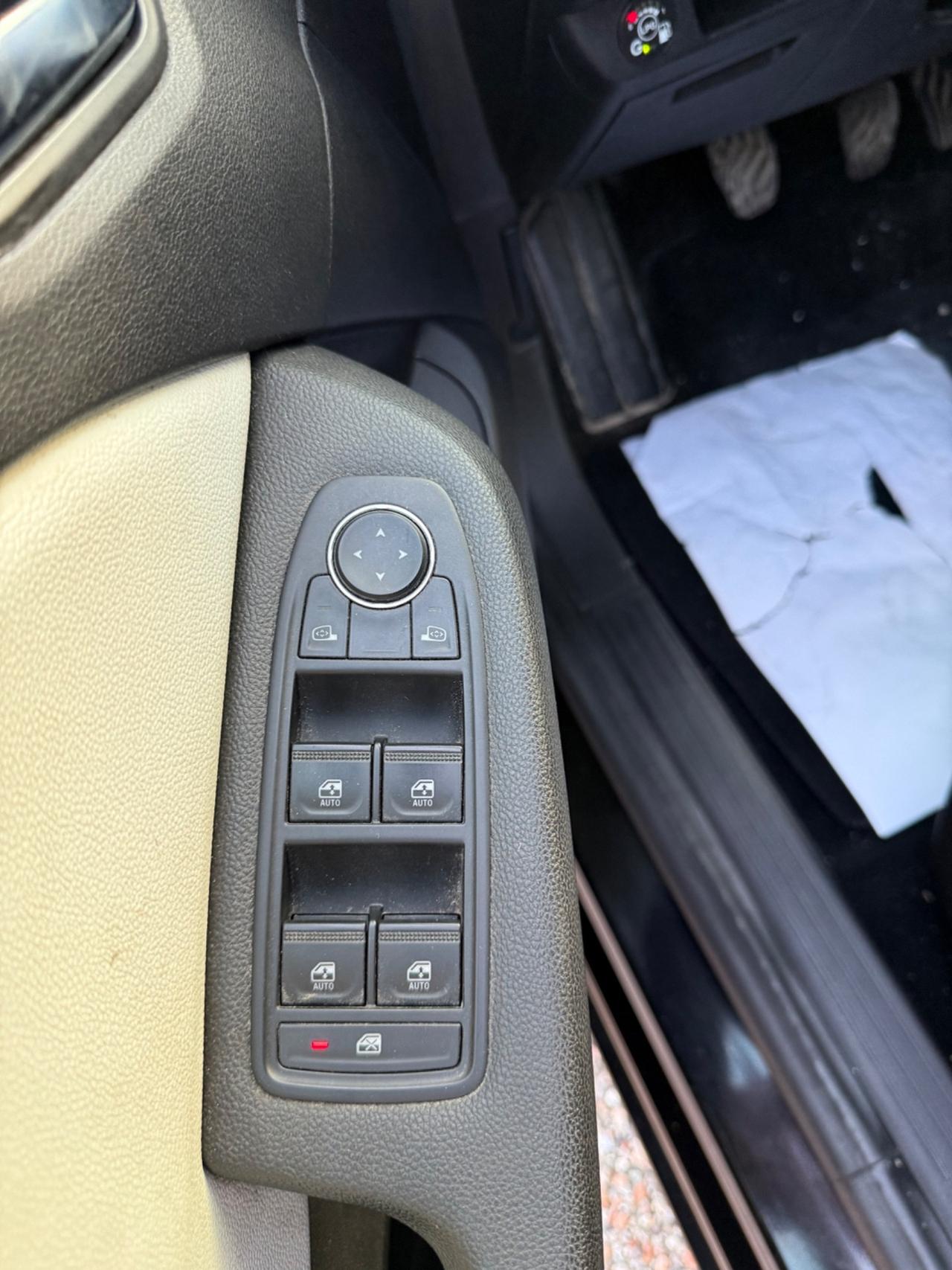 Renault Clio TCe 100 CV GPL 5 porte Techno
