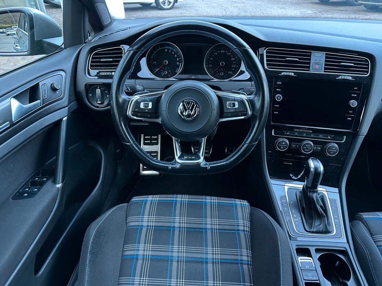 Volkswagen Golf GTE 1.4 TSI DSG 5p. Plug-In-Hybrid