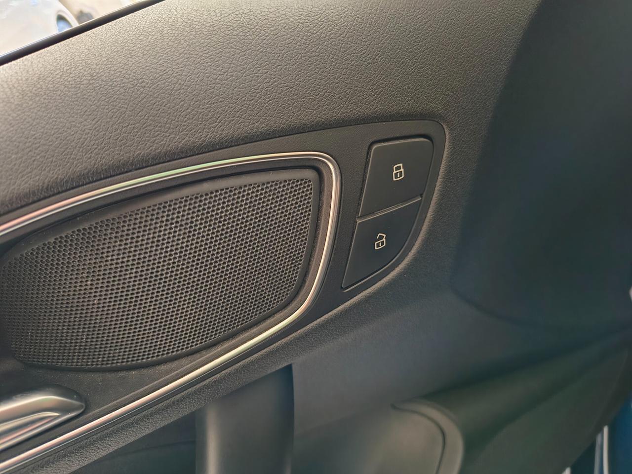 AUDI A1 1.6 TDI AMBITION "TENUTA BENISSIMO"