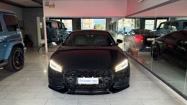 AUDI TT 2.0 TDI COUPE' TOTAL BLACK