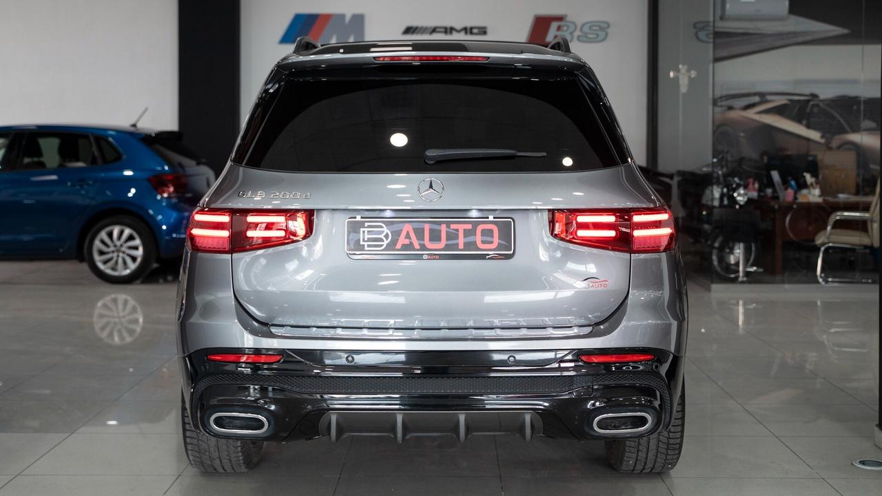 Mercedes-benz GLB 200 7 POSTI PREMIUM PLUS AMG TETTO LUCI XENO NAVI FULL