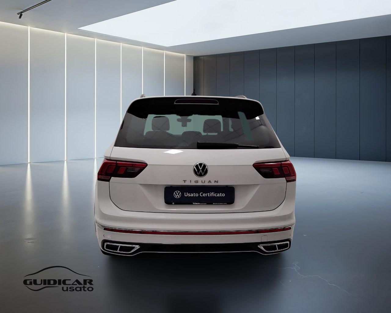 VOLKSWAGEN Tiguan II 2021 - Tiguan 1.5 tsi R-Line 150cv dsg