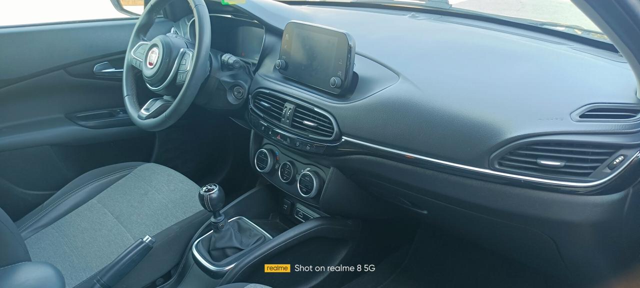 Fiat Tipo 1.6 Mjt S&S 5 porte Cross (AUTO IN CONTO VENDITA)