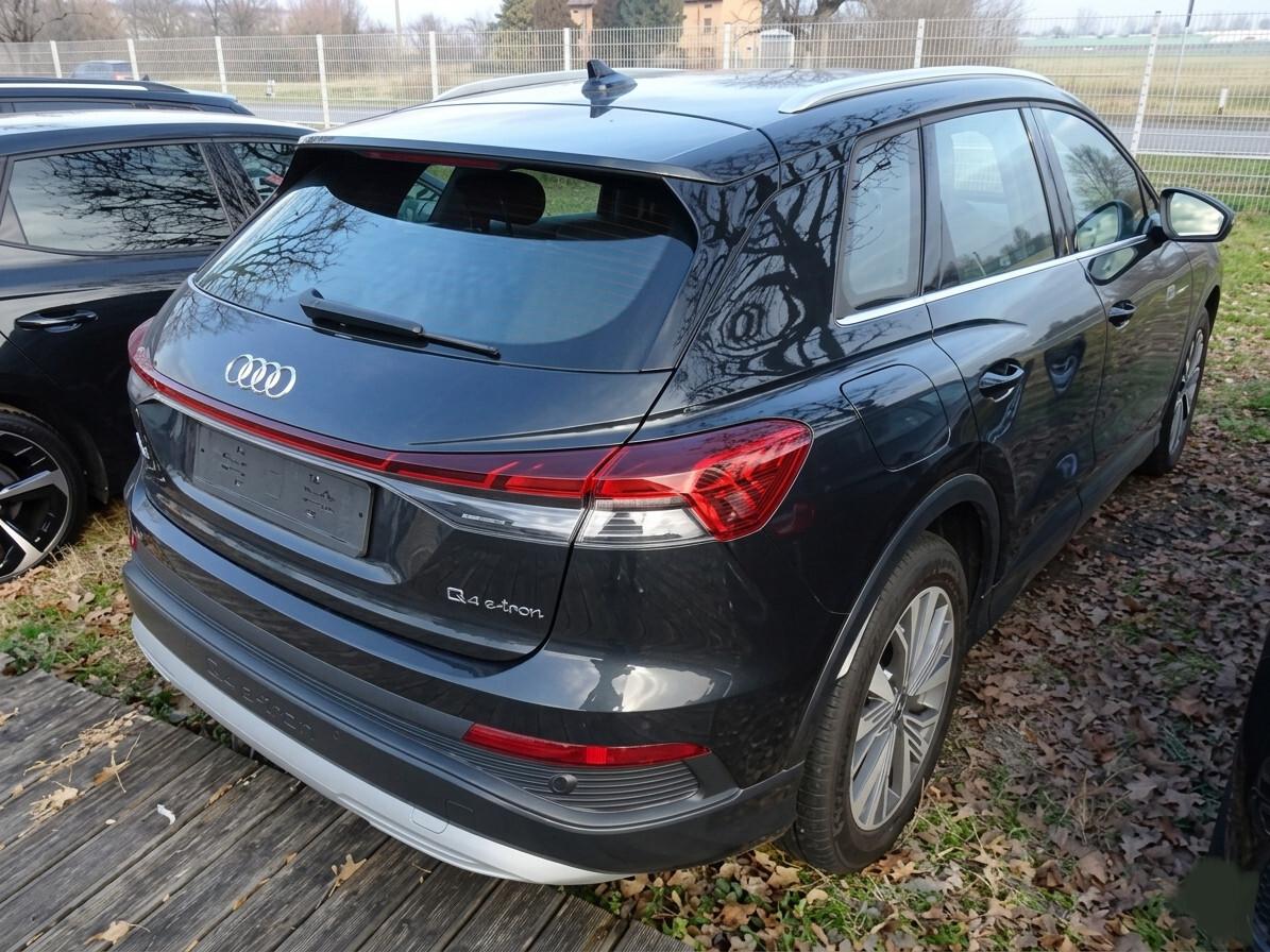 Audi Q4 E Tron 45 QUATTRO ACC LED CAMERA 19" SOLO 14.500KM!