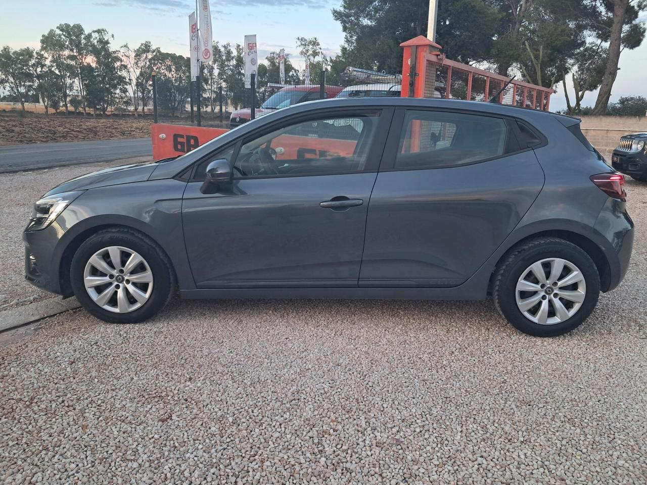 Renault Clio 1.5DCI-85cv*LED*NAVI*CRUISE