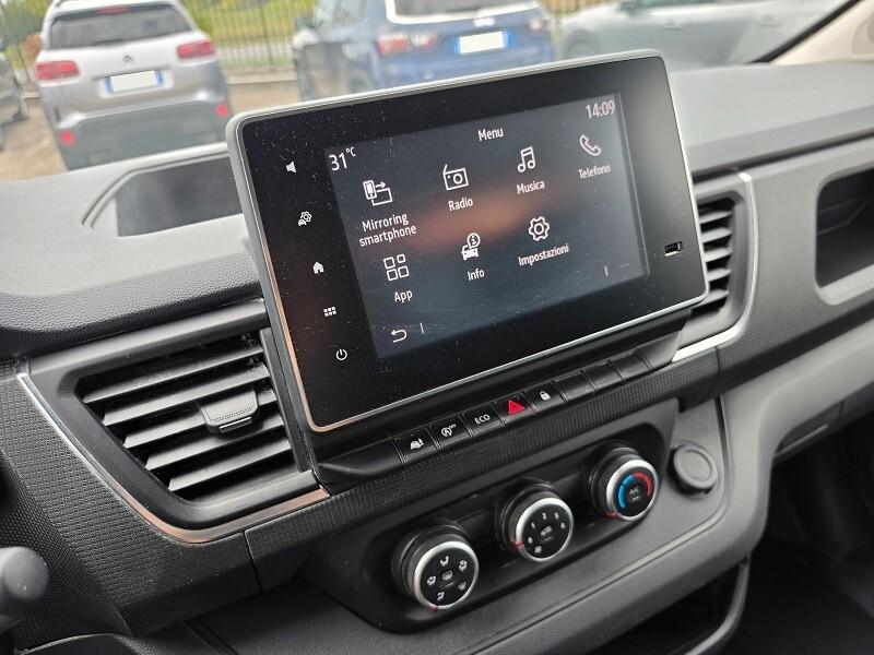 RENAULT Trafic T27 2.0 dCi 150 L1H1 TOUCH 8 CAM 23