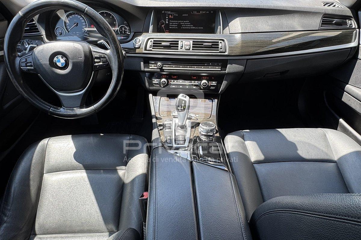 BMW 520d xDrive Touring Luxury