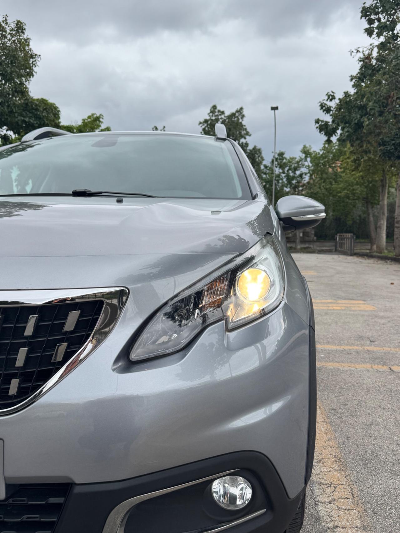 Peugeot 2008 1.5 hdi SOLO 59.000 KM/ALLURE