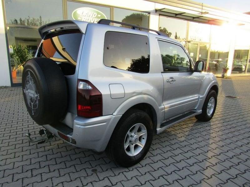 Mitsubishi Pajero 2.5 TDI 3p. Instyle