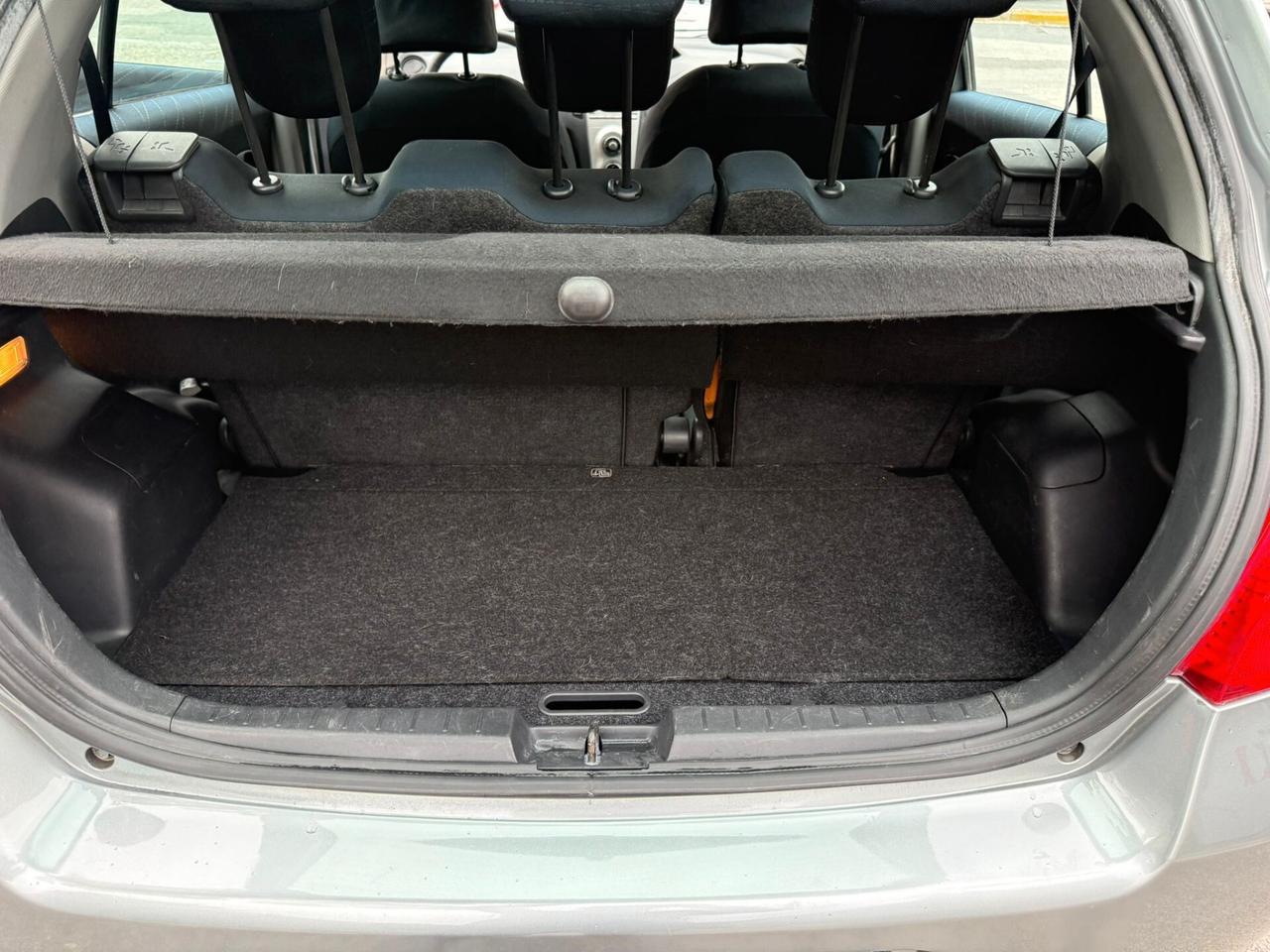Toyota Yaris 1.3 2006 TAGLIANDATA