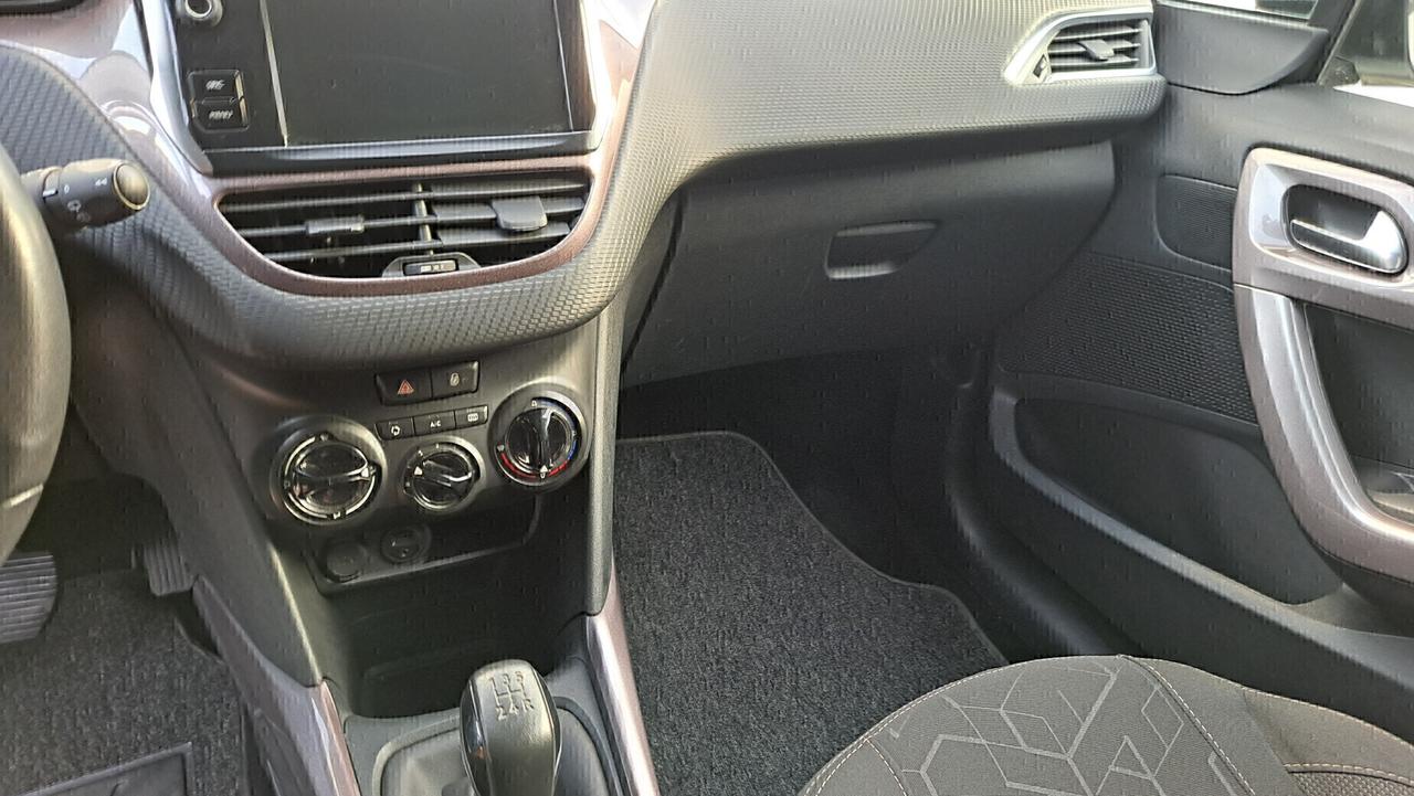 Peugeot 2008 1.2 Benzina PureTech 82 Active