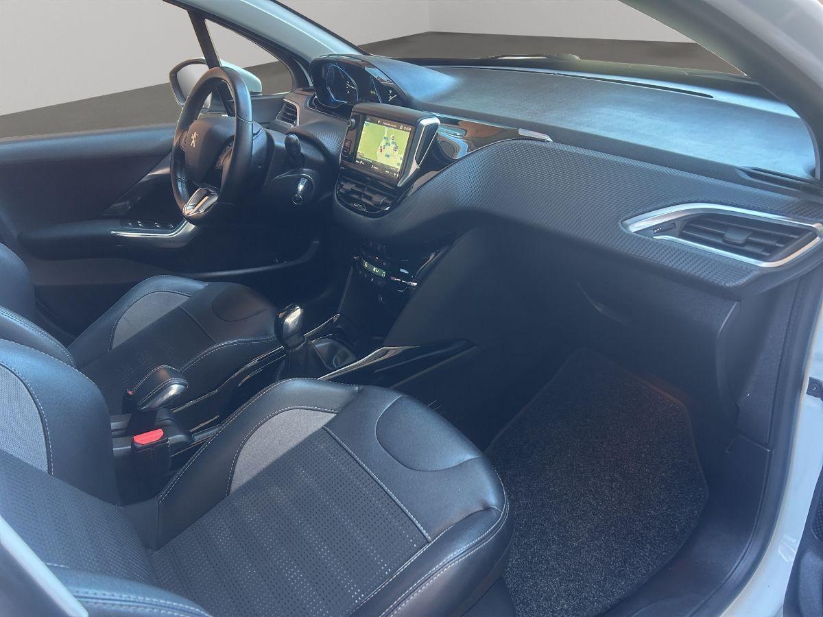 PEUGEOT - 2008 - 1.6 BlueHDi 100 Black Matt