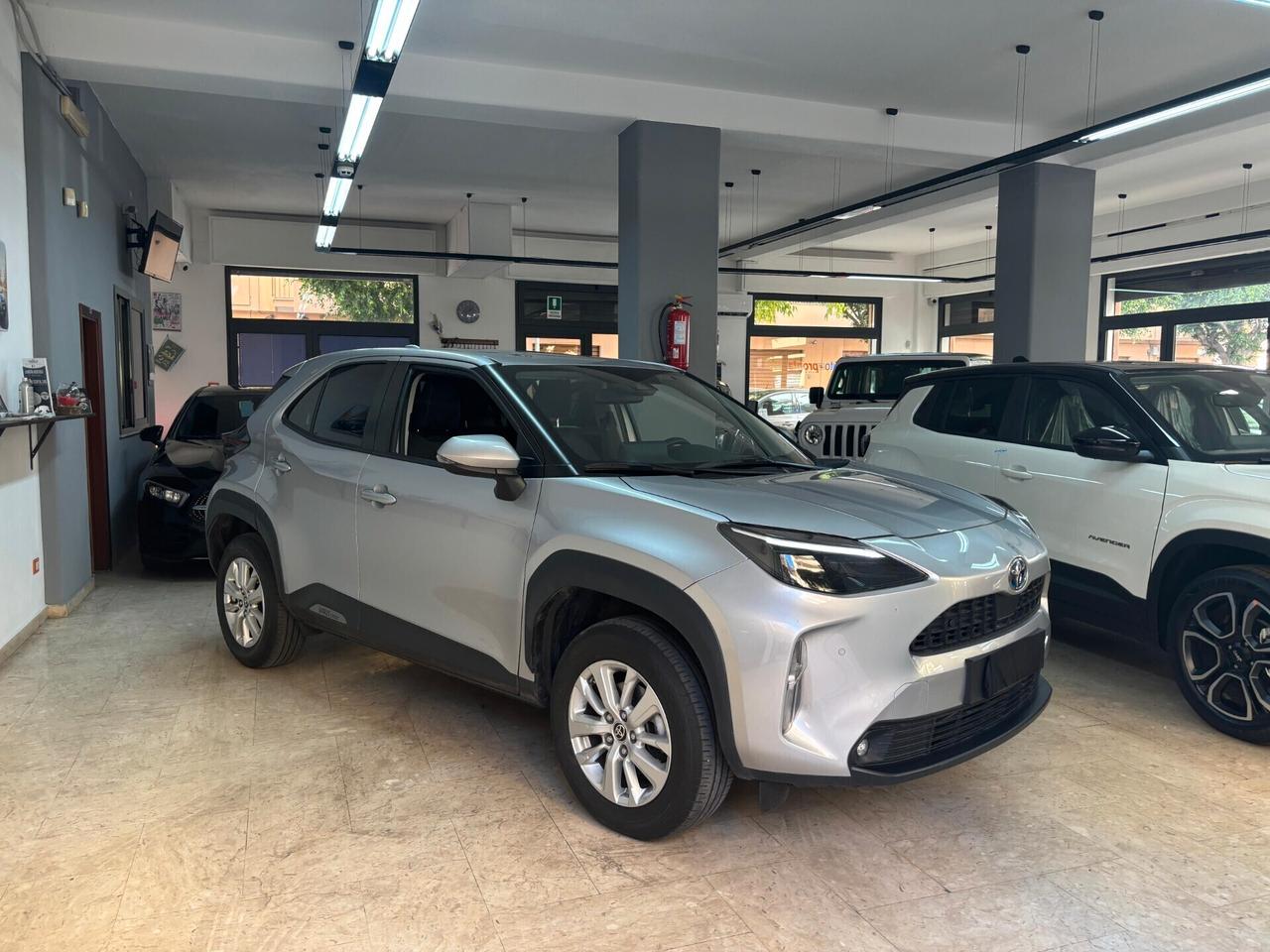 Toyota Yaris Cross Yaris Cross 1.5 Hybrid 5p. E-CVT AWD-i Business