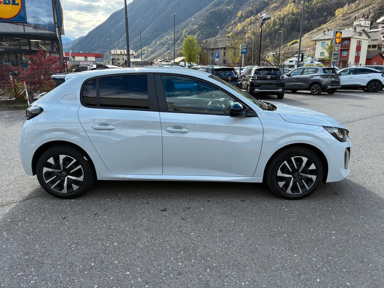 Peugeot 208 Hybrid 110 e-DCS6 Business