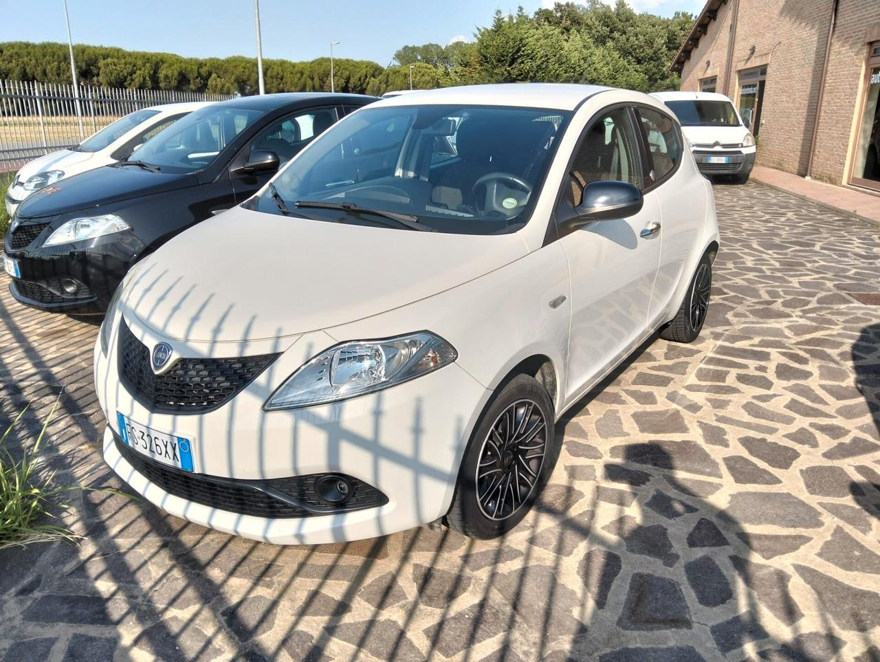 Lancia Ypsilon 1.2 69 CV 5 porte GPL Ecochic Gold