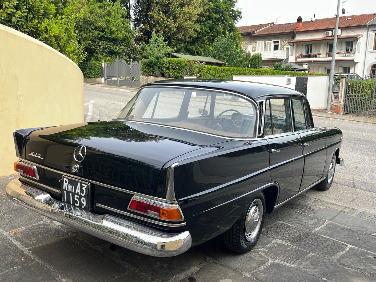 Mercedes benz 230 W110 Codine 6 cilindri