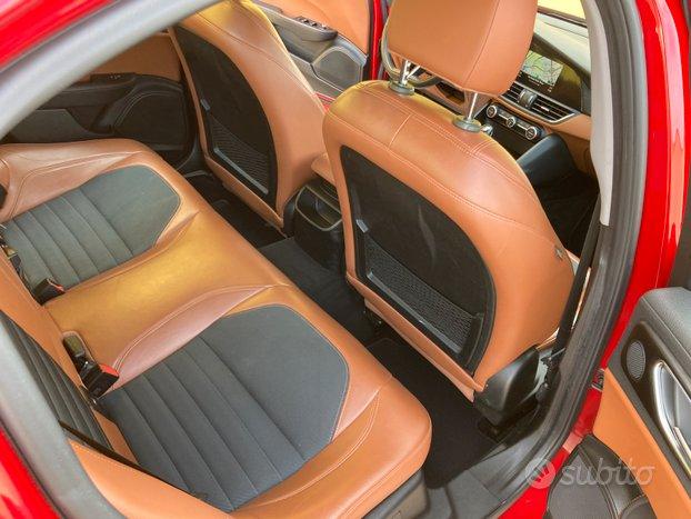 Alfa Romeo 2.2 Turbo Diesel 180Cv AT8 Super