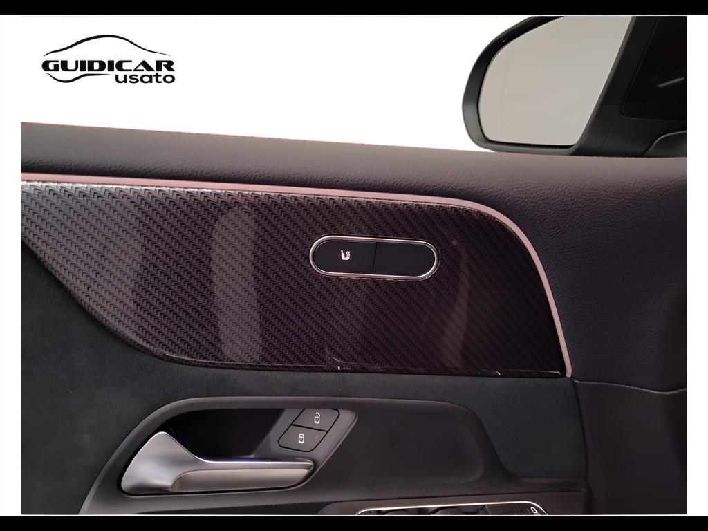 Mercedes-Benz Classe B - W247 2023 - B 180 d AMG Line Advanced Plus auto