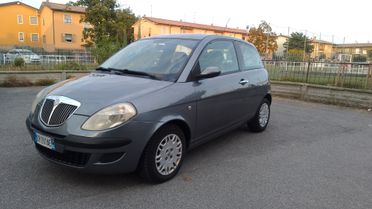 Lancia Ypsilon 1.2 16V 59kw NEOPATENTATI 05