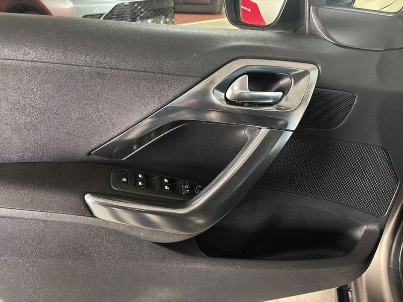 Peugeot 2008 BlueHDi 100 Black Matt