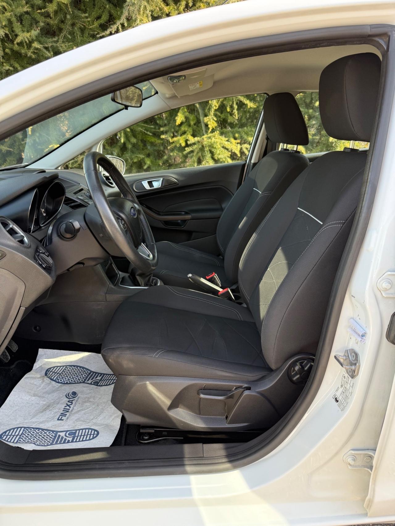 Ford Fiesta 1.2 60CV 5 porte Titanium