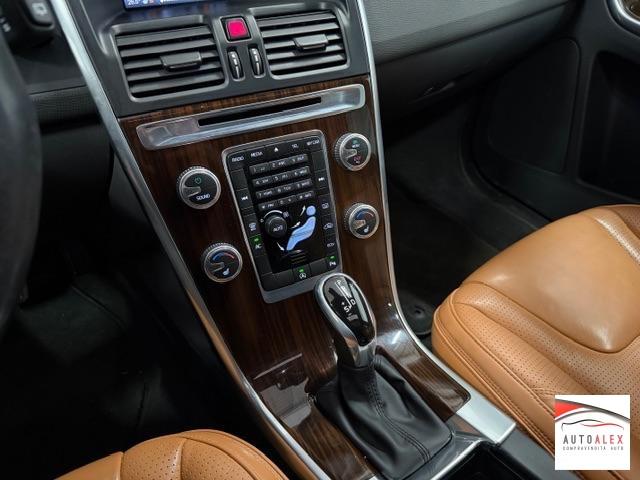 VOLVO - XC60 2.0 d4 Inscription Kinetic 181cv geartronic