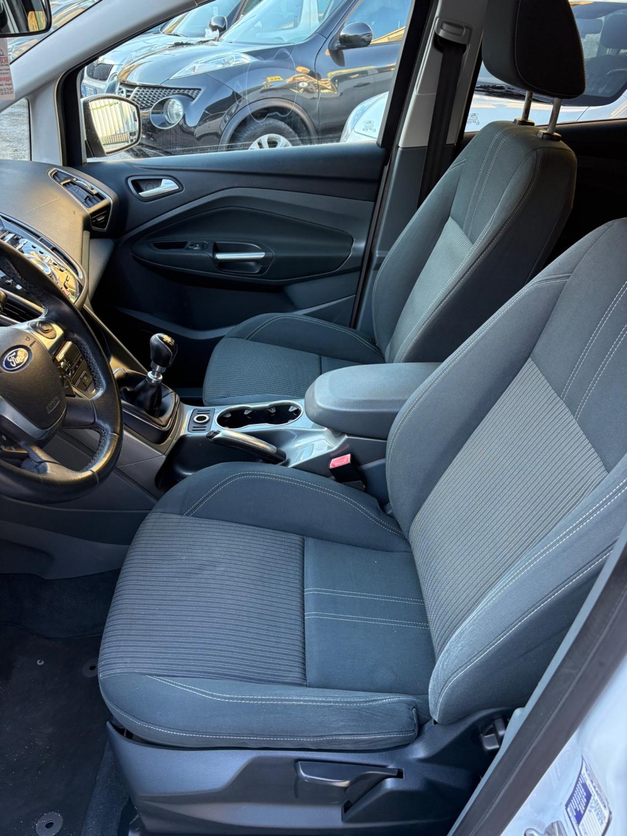 Ford C-Max 1.6 TDCi 115CV Titanium splendida