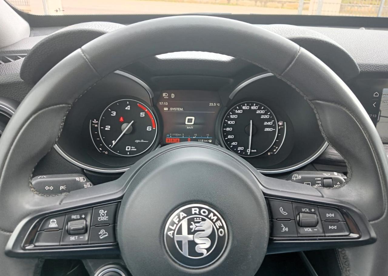 Alfa Romeo Stelvio 2.2 Turbodiesel 190 CV AT8 RWD Executive