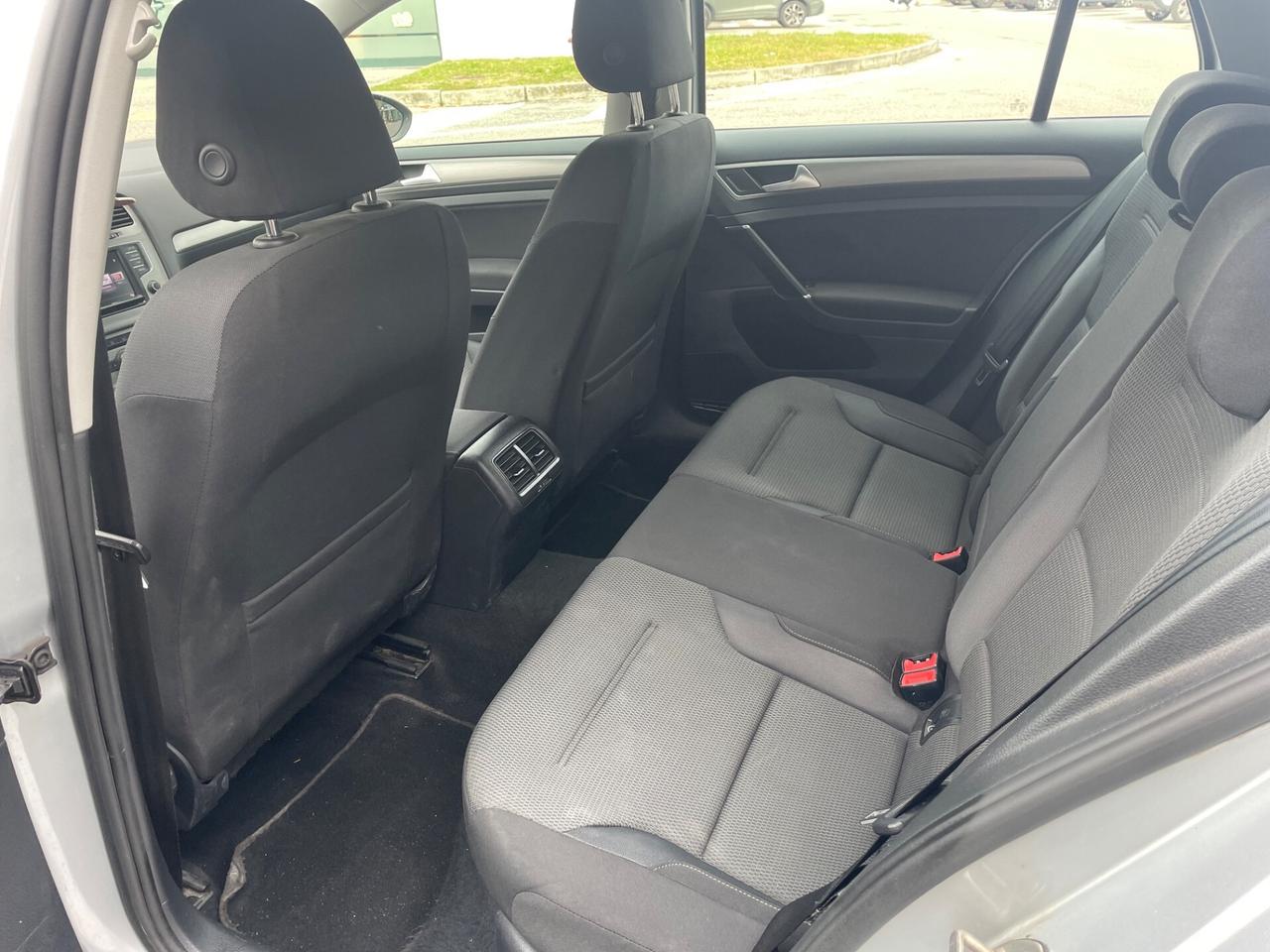 Volkswagen Golf 1.6 TDI 110 CV*Automatik*Neopatentati*