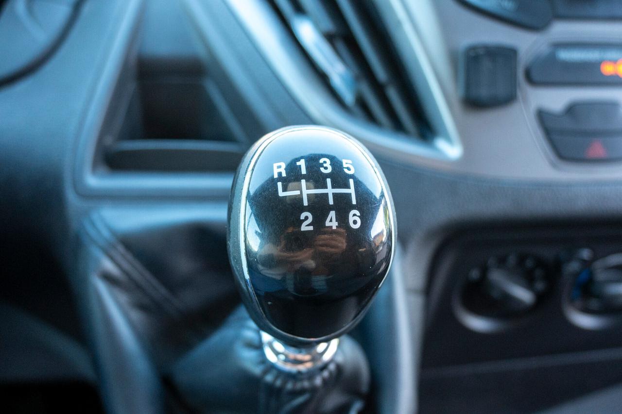 Ford Transit Custom 2.2 TDCi 125CV - 9 POSTI