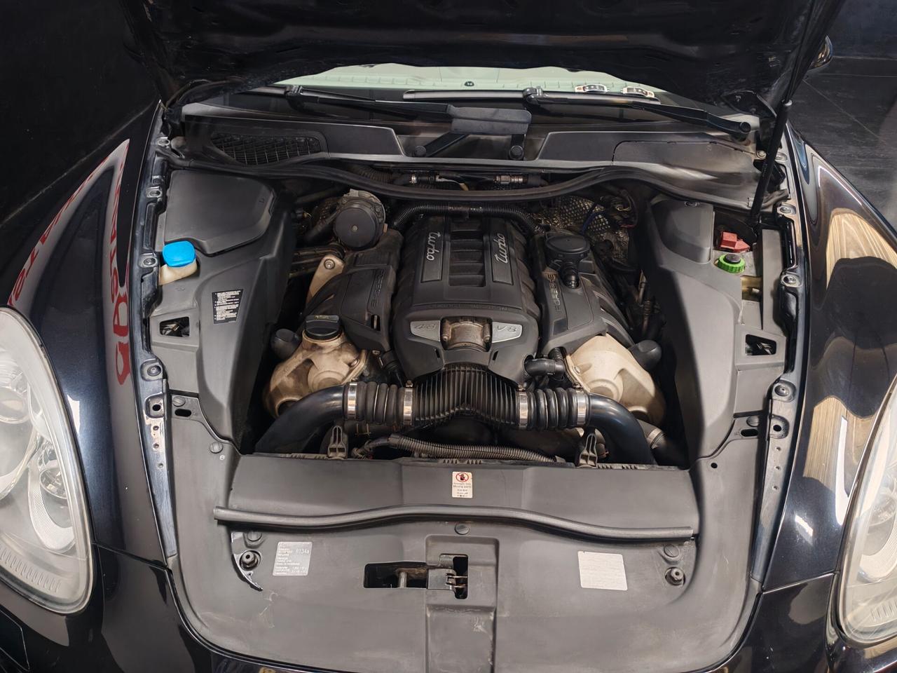 Porsche Cayenne 4.8 Turbo