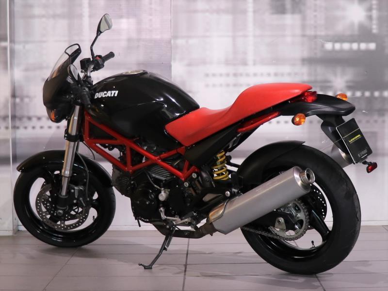 Ducati Monster 695