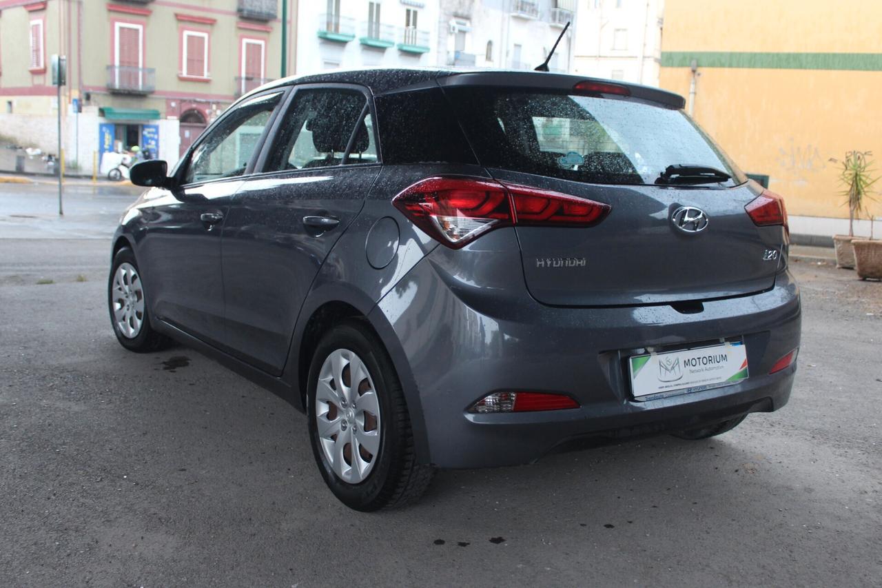 Hyundai i20 1.2 5 porte Econext Blackline